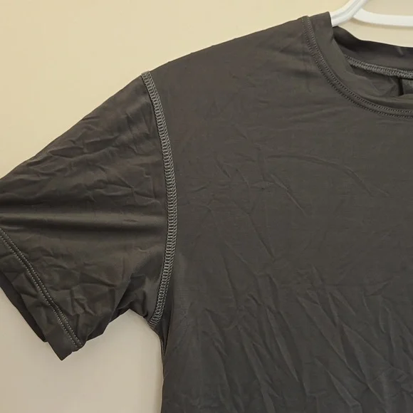 Exercise Shirt - Picture 3 of 4